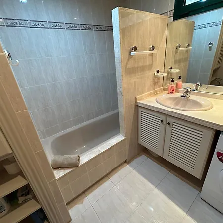 Casa Fortune Sleeps 4 아파트